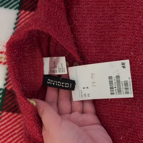 Red sparkle top new - Picture 2 of 4